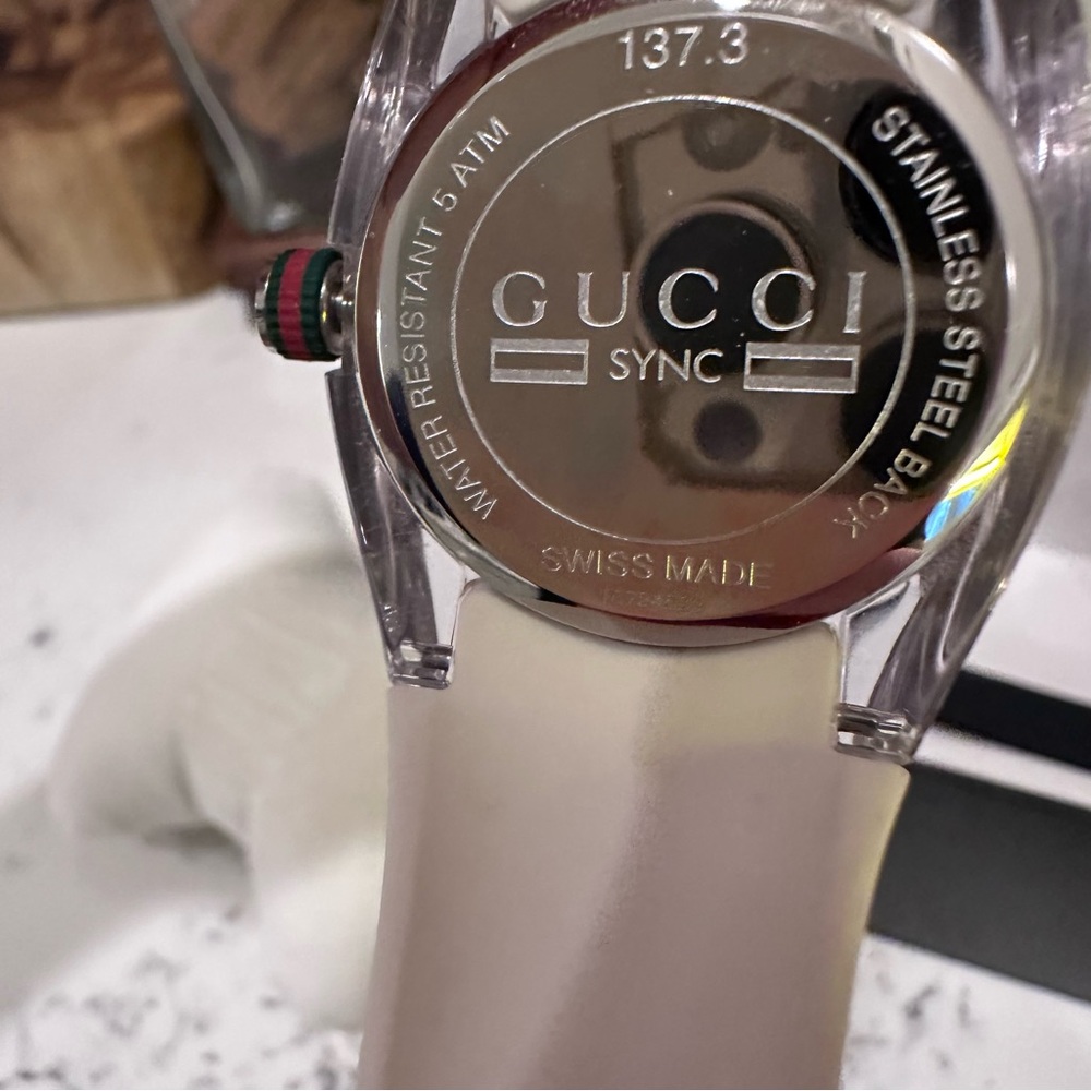Gucci Sync Sport Watch with White Rubber Logo Band Unisex Stainless Steel - Picture 13 of 16